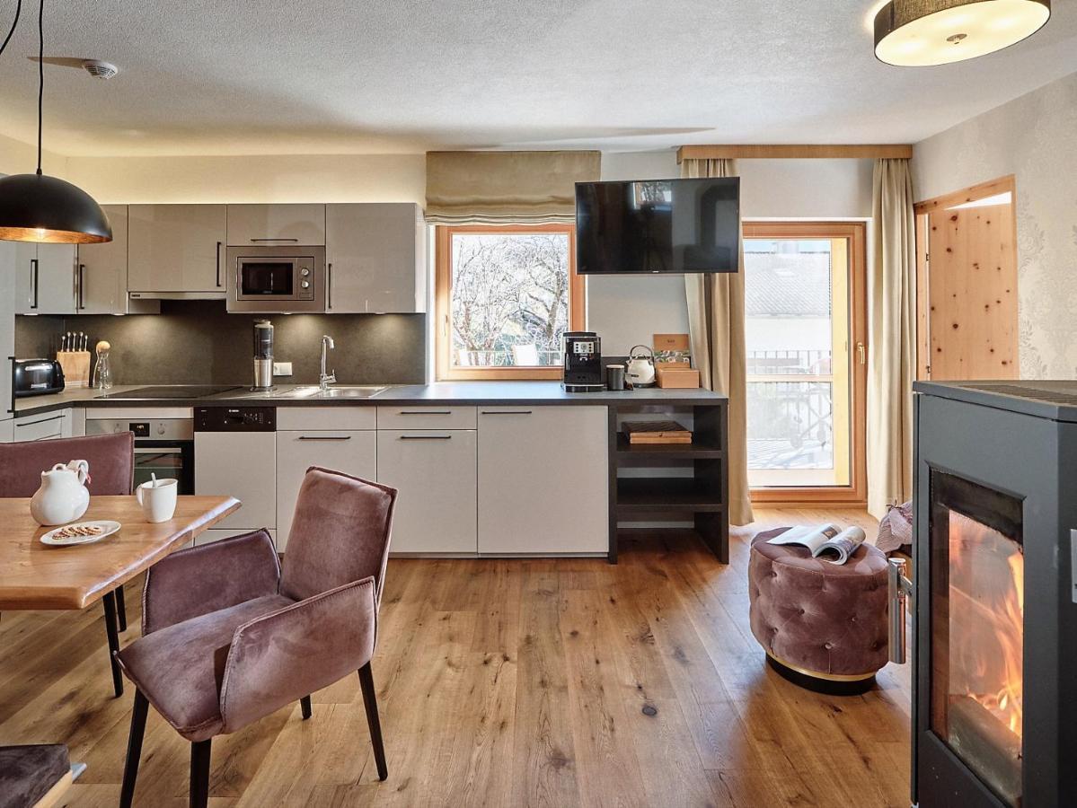 Boutique Apartment Sonnenhang - Incl Rooftop Spa 弗利斯 外观 照片