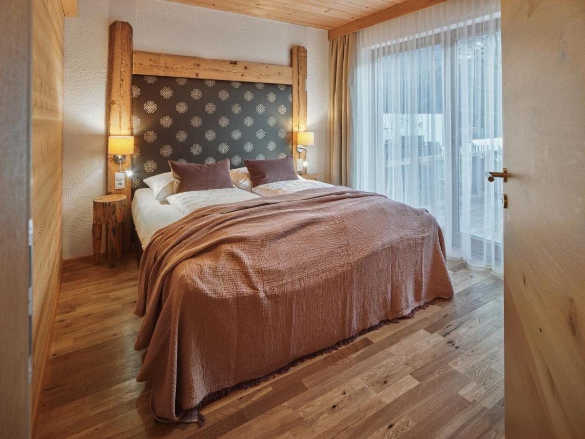 Boutique Apartment Sonnenhang - Incl Rooftop Spa 弗利斯 外观 照片