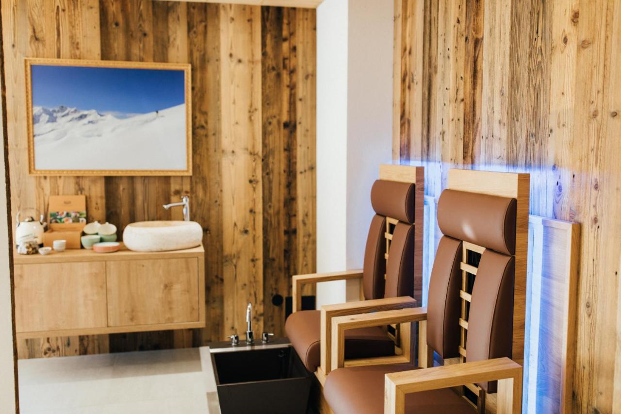 Boutique Apartment Sonnenhang - Incl Rooftop Spa 弗利斯 外观 照片